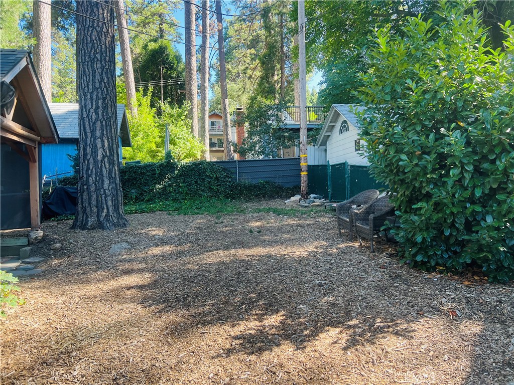https://media.crmls.org/medias/139ee5ea-04eb-46e3-942e-d4d985f5803a.jpg?preset=X-Large