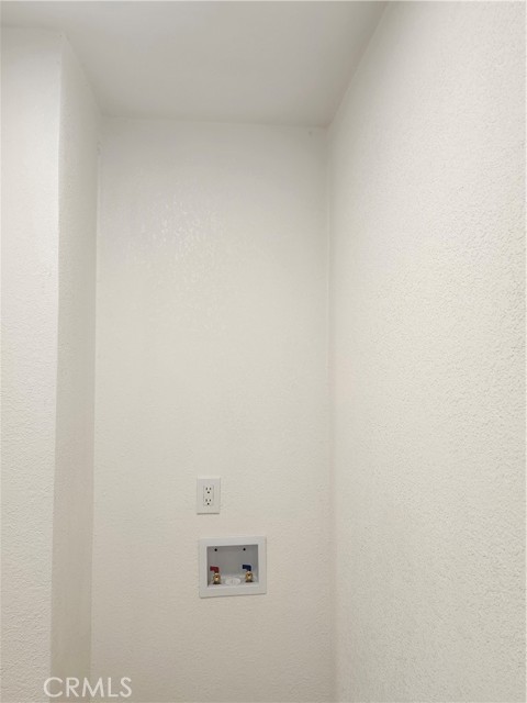 Detail Gallery Image 9 of 10 For 939 E 88th Pl., Los Angeles,  CA 90002 - 3 Beds | 2 Baths