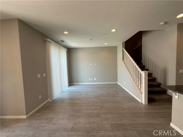 Detail Gallery Image 5 of 13 For 44110 Calle Luz, Temecula,  CA 92592 - 3 Beds | 2/1 Baths