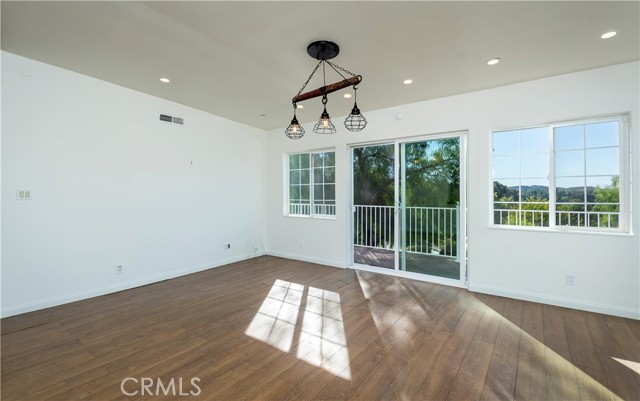 10161 Foothill Boulevard, Sylmar CA: https://media.crmls.org/medias/13a0540a-ac07-4539-ae75-df5c62697651.jpg