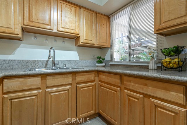 Detail Gallery Image 12 of 38 For 605 N Louise St #106,  Glendale,  CA 91206 - 2 Beds | 2 Baths