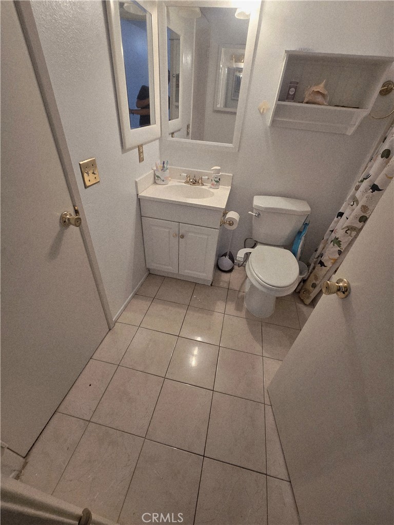 https://media.crmls.org/medias/13a0d75f-bb01-4c4e-99b3-e473cf511a27.jpg?preset=X-Large