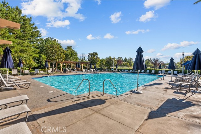 28251 N Via Sonata Drive, Valencia CA: https://media.crmls.org/medias/13a22e82-6ee0-4a4b-b3a9-6c4aad87d071.jpg