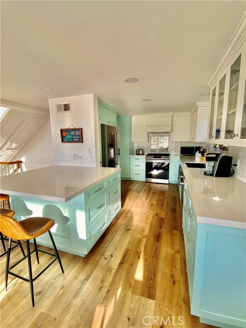 Detail Gallery Image 5 of 13 For 125 Fillmore, Oxnard,  CA 93035 - 4 Beds | 2/1 Baths