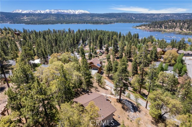 Detail Gallery Image 5 of 30 For 39576 Oak Glen Rd, Fawnskin,  CA 92333 - 2 Beds | 3/1 Baths
