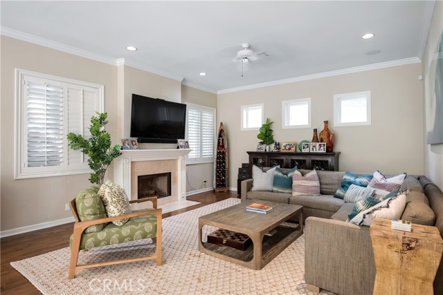 3619 Laurel Avenue, Manhattan Beach, California 90266, 4 Bedrooms Bedrooms, ,4 BathroomsBathrooms,Residential,Sold,Laurel,SB22045934