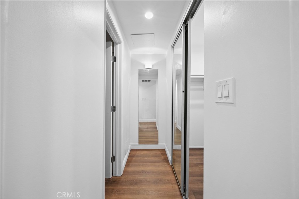https://media.crmls.org/medias/13a3528e-0b63-4538-ba48-2757d668261c.jpg?preset=X-Large