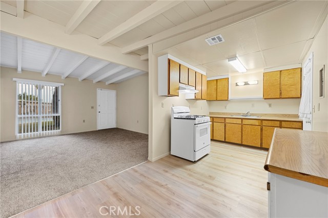 25347 Union Street, San Bernardino CA: https://media.crmls.org/medias/13a38fd1-0fbc-47d2-8d10-f1ca5eaa1a41.jpg