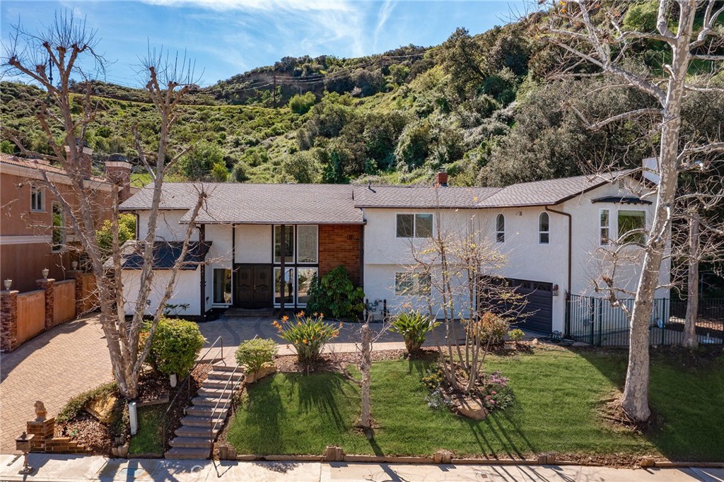 3831 Saint Johnswood Drive