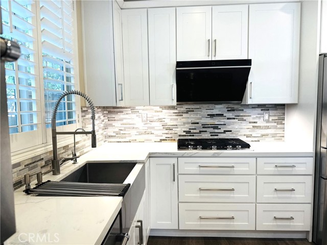 110 Desert Bloom, Irvine CA: https://media.crmls.org/medias/13a59c99-1021-4d90-9ba2-4e9c7df693b1.jpg