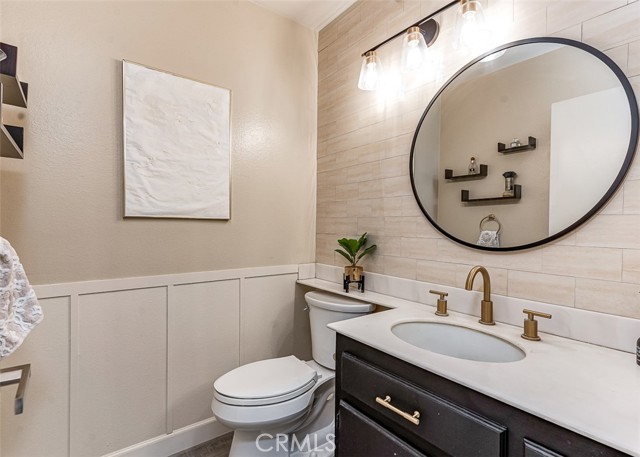 Detail Gallery Image 16 of 29 For 2212 Mountain Ridge Dr, Fullerton,  CA 92831 - 4 Beds | 2/1 Baths