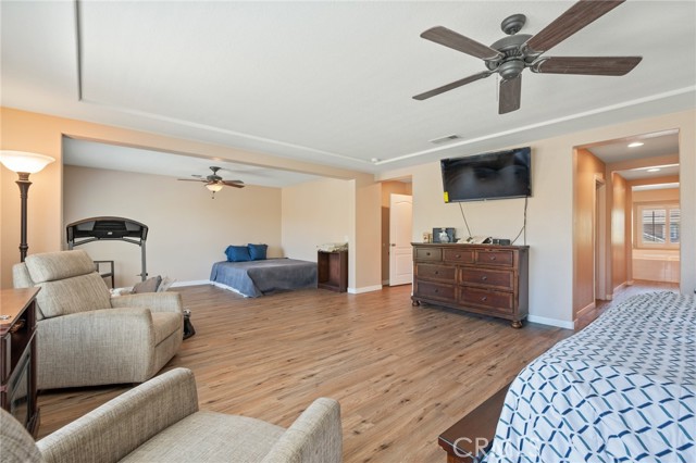 40924 Diana Lane, Lake Elsinore CA: https://media.crmls.org/medias/13a5f5b8-58b3-446e-a88c-473cca9953d8.jpg