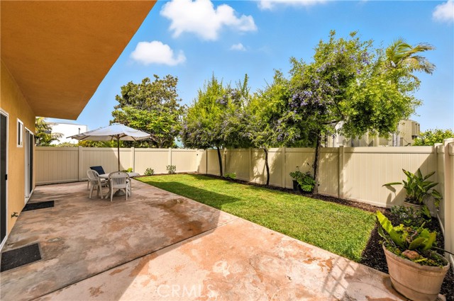 4931 Shoreline Way, Oxnard CA: https://media.crmls.org/medias/13a6a320-bfaf-492c-bc8d-8c4b430f4c47.jpg