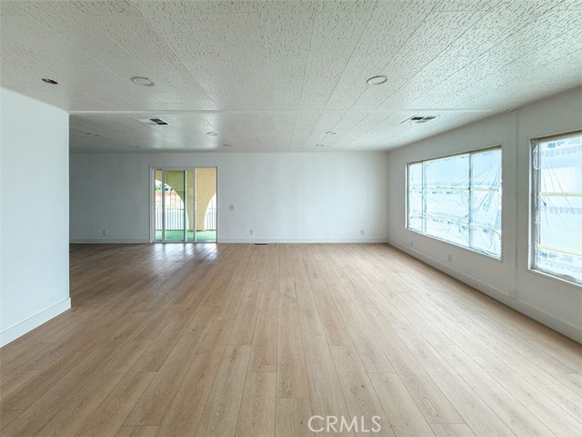 Detail Gallery Image 6 of 13 For 903 Santa Teresa, Hemet,  CA 92545 - 2 Beds | 2 Baths