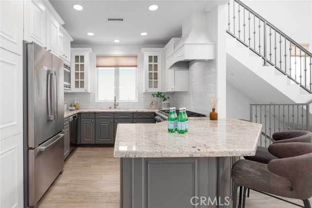 Detail Gallery Image 13 of 32 For 432 1/2 Goldenrod Ave, Corona Del Mar,  CA 92625 - 2 Beds | 2/1 Baths