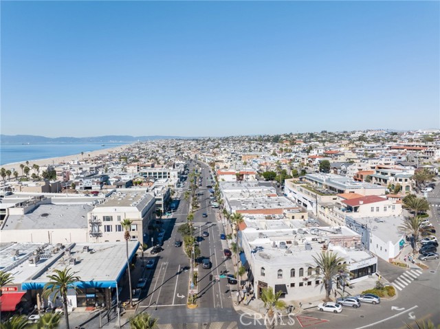 535 11th Street, Hermosa Beach, California 90254, 3 Bedrooms Bedrooms, ,2 BathroomsBathrooms,Residential,For Sale,11th,AR24151630