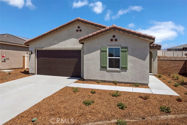 Detail Gallery Image 1 of 1 For 7712 Nectarsweet Dr, Riverside,  CA 92507 - 4 Beds | 2 Baths