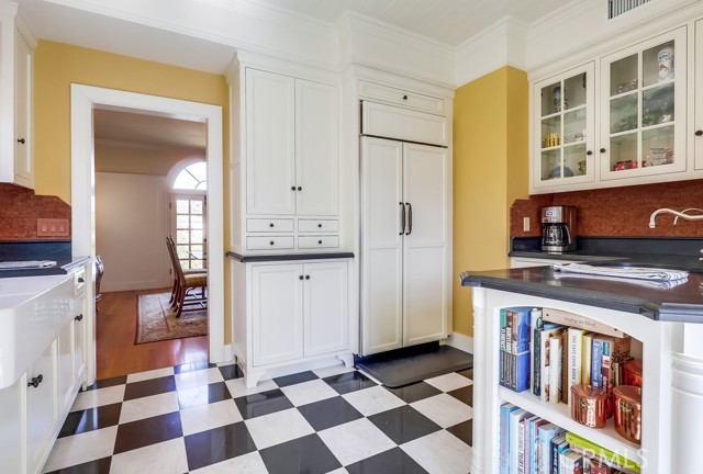 1239 S Patton Avenue, San Pedro CA: https://media.crmls.org/medias/13a8cbea-99c8-4b09-8efa-91e37281dde8.jpg
