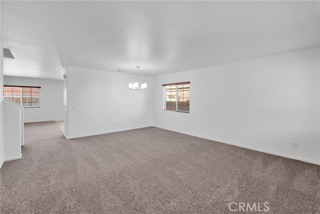 Detail Gallery Image 2 of 37 For 13102 Napa Ct, Hesperia,  CA 92344 - 5 Beds | 3 Baths
