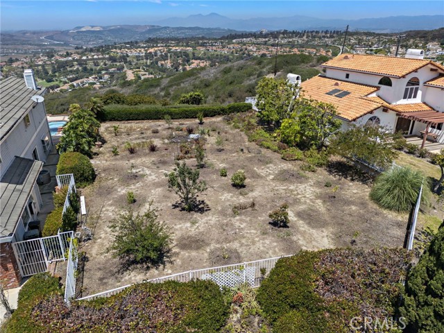 817 Calle Dulcinea, San Clemente CA: https://media.crmls.org/medias/13a98a3b-1e61-4366-8aa9-b160b576eaf2.jpg