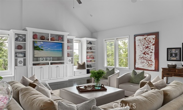 3530 Trimble Court, Outside Area (Outside Ca) CA: https://media.crmls.org/medias/13a98e8a-7e75-4c21-9b41-c5fec449d284.jpg