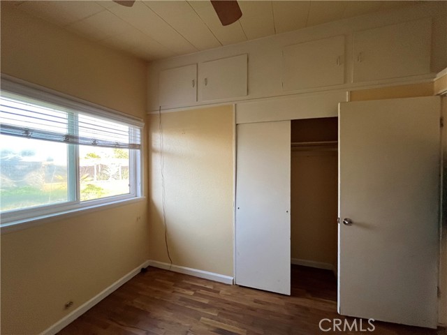 Detail Gallery Image 12 of 16 For 2633 E Lansing Way, Fresno,  CA 93726 - 2 Beds | 1 Baths