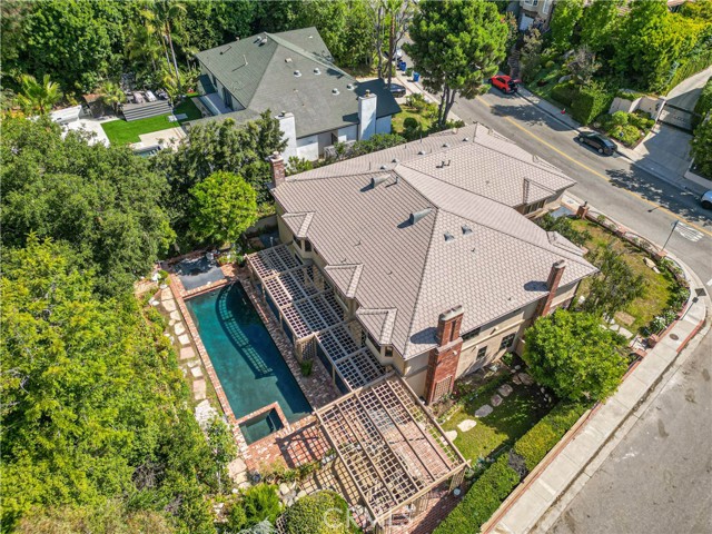 Detail Gallery Image 74 of 75 For 2847 Deep Canyon Dr, Beverly Hills,  CA 90210 - 6 Beds | 7 Baths