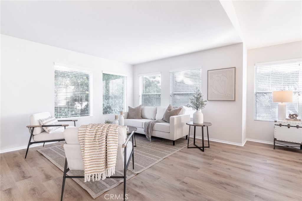 MLS #OC25156927 img 21