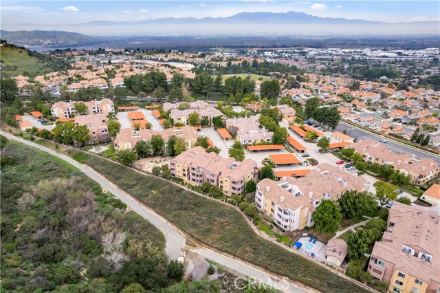 Detail Gallery Image 10 of 31 For 2380 Del Mar #306,  Corona,  CA 92882 - 2 Beds | 2 Baths
