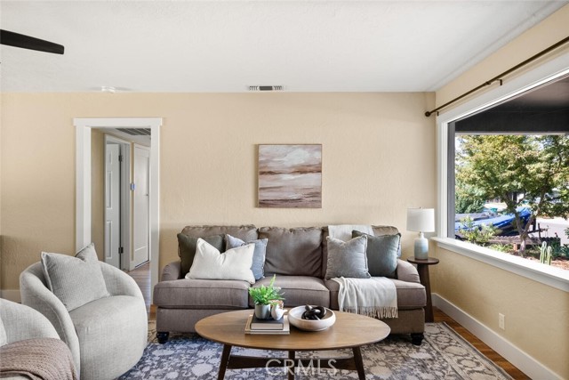 178 Terrace Drive, Chico CA: https://media.crmls.org/medias/13ab27c6-8135-4286-a7e9-efc7188c4ba9.jpg