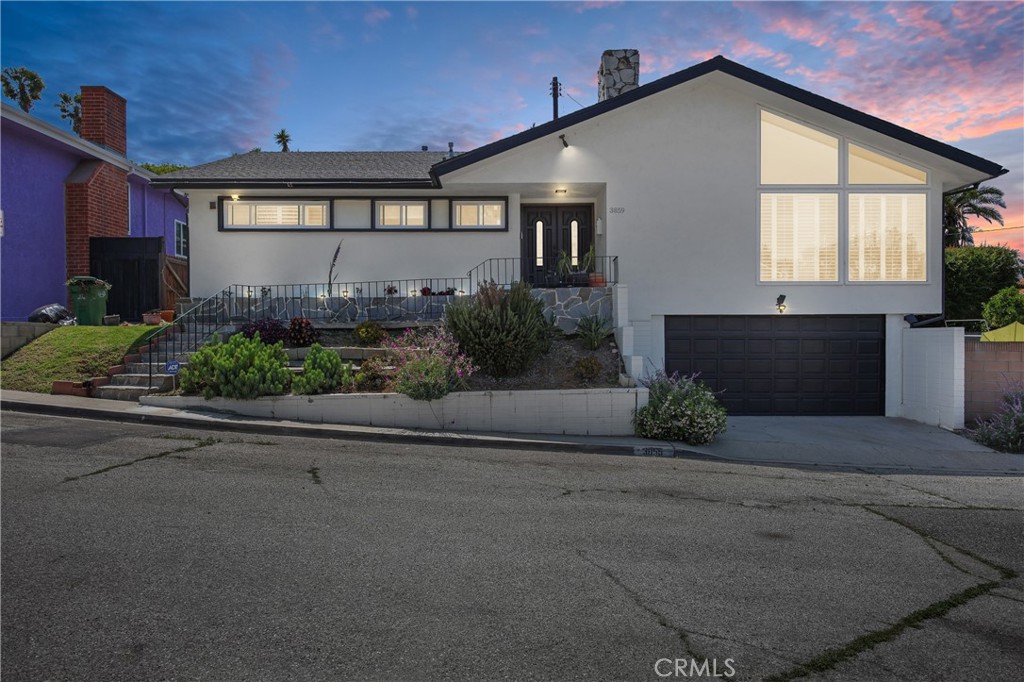 3859 Hollyview Terrace