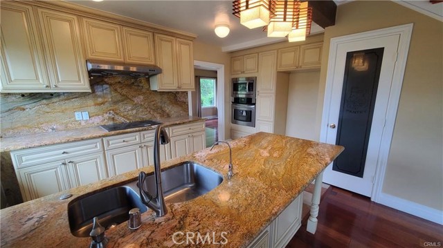 Detail Gallery Image 5 of 20 For 2721 Broken Feather, Diamond Bar,  CA 91765 - 3 Beds | 3 Baths