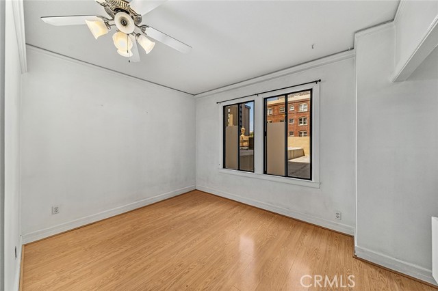 315 W 3rd Street, Long Beach CA: https://media.crmls.org/medias/13abe37e-b548-47a1-9c18-0b2f8481f705.jpg