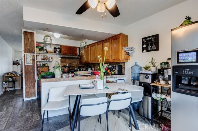 1222 N Placentia Avenue, Anaheim CA: https://media.crmls.org/medias/13acd3db-b5d5-42e2-a0b6-8c17825628ef.jpg