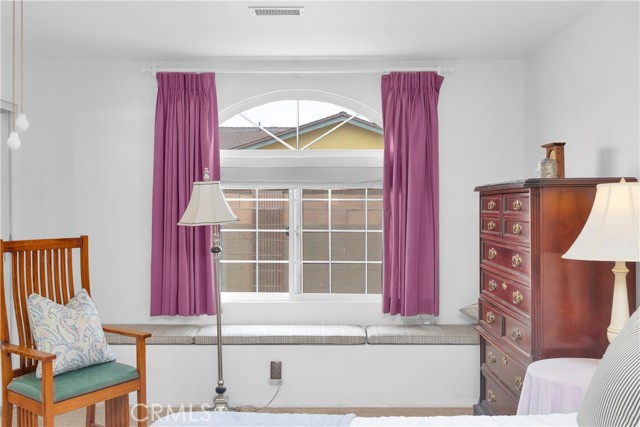 8381 E Hendrie Street, Long Beach CA: https://media.crmls.org/medias/13ad319c-56f2-4ff5-ac13-6b6c7320de9b.jpg