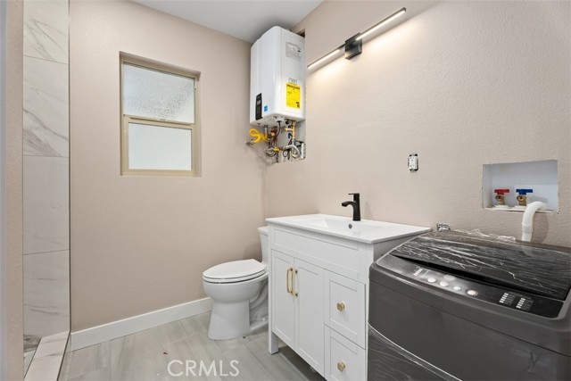 Detail Gallery Image 19 of 40 For 54 Oak Tree Ln, Irvine,  CA 92612 - 4 Beds | 2/1 Baths