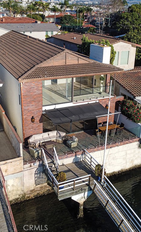 Detail Gallery Image 11 of 13 For 205 via Lido Soud, Newport Beach,  CA 92663 - 5 Beds | 4 Baths