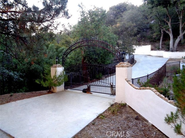 Image 1 of 25 For 28620 Manitoba