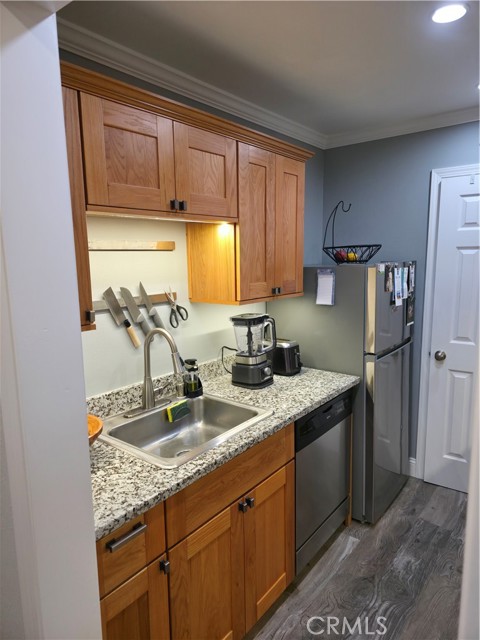 2300 Laguna Cir, #B, Concord CA: https://media.crmls.org/medias/13af443f-7d6d-49c9-b568-6322e85baf5a.jpg