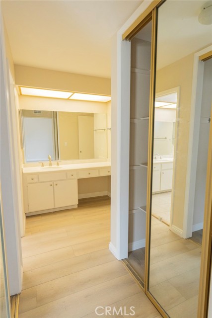 28205 Ridgepoint Court, Rancho Palos Verdes CA: https://media.crmls.org/medias/13afbf9e-7c7e-42c4-8902-51c19beb85d9.jpg