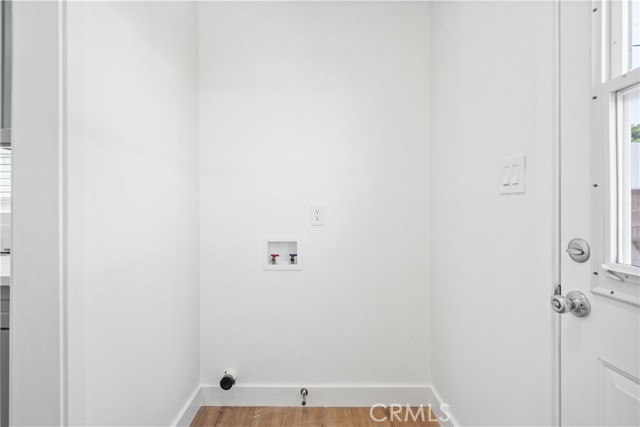 Detail Gallery Image 23 of 32 For 11031 Lull St, Sun Valley,  CA 91352 - 2 Beds | 1/1 Baths