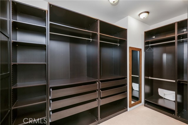 26 Woods Trail, Irvine CA: https://media.crmls.org/medias/13b03f6f-9d40-4cf9-9490-8421b29bd908.jpg