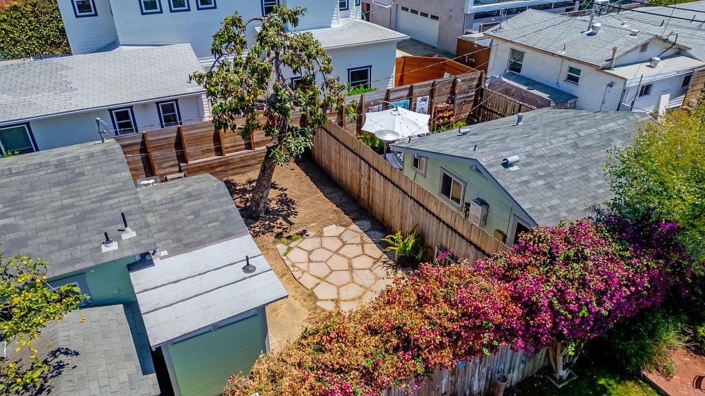 Detail Gallery Image 16 of 62 For 664 Marine St, Santa Monica,  CA 90405 - 2 Beds | 2 Baths