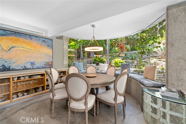 Detail Gallery Image 9 of 24 For 816 Manzanita Dr, Laguna Beach,  CA 92651 - 4 Beds | 4/1 Baths