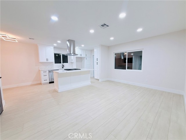 Detail Gallery Image 6 of 31 For 1648 W 23rd, San Bernardino,  CA 92411 - 3 Beds | 2/1 Baths