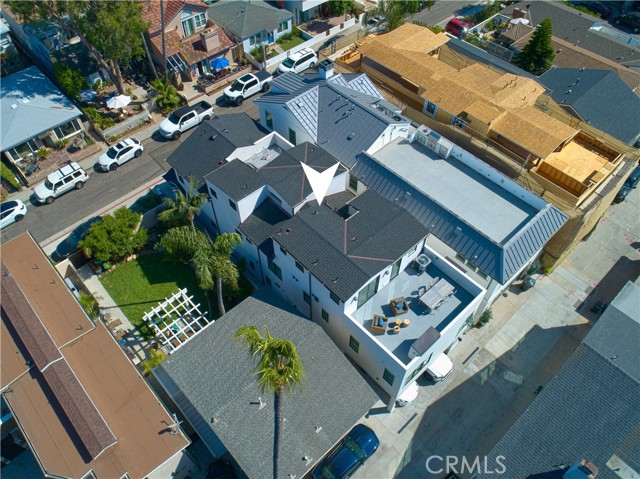 Detail Gallery Image 28 of 35 For 411 39th St, Newport Beach,  CA 92663 - 3 Beds | 3 Baths