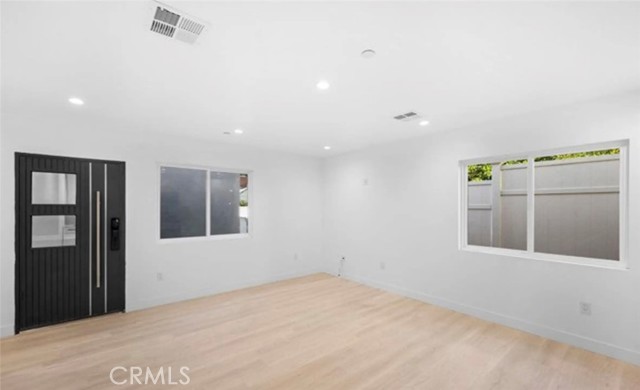 3419 Montrose Avenue, La Crescenta CA: https://media.crmls.org/medias/13b3aa4b-2cbf-41e0-a604-351cbae1cc83.jpg