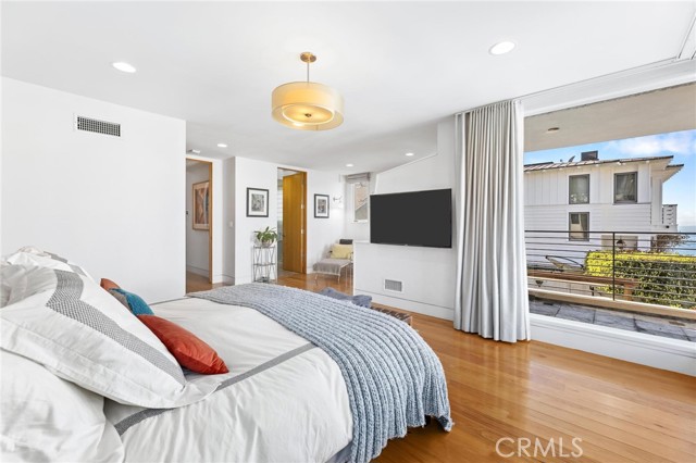 Detail Gallery Image 38 of 67 For 308 17th St, Manhattan Beach,  CA 90266 - 4 Beds | 3/1 Baths