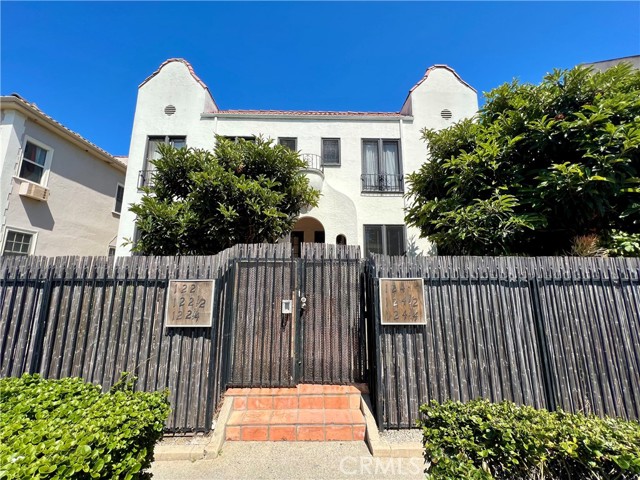 Detail Gallery Image 1 of 17 For 124 S Westmoreland Ave, Los Angeles,  CA 90004 - 1 Beds | 1 Baths