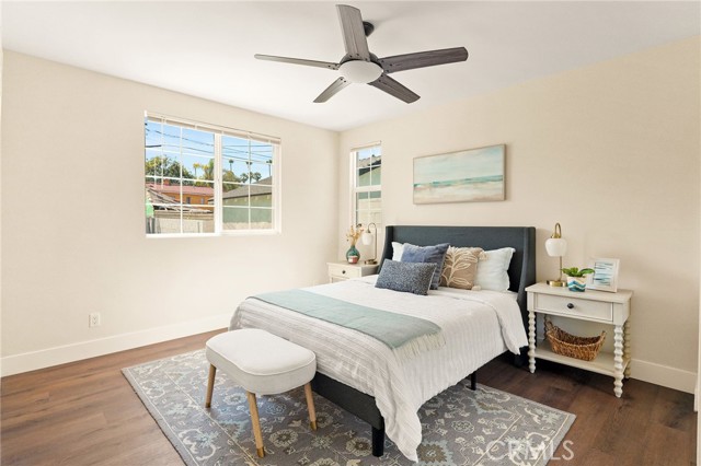 433 N Osage Avenue, Inglewood CA: https://media.crmls.org/medias/13b4cf63-30fd-4b66-b231-daf1a60be35d.jpg